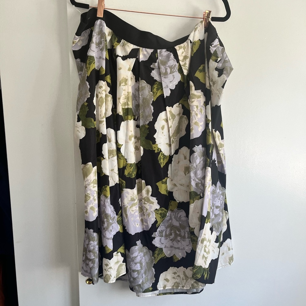 Plus size floral midi skirt